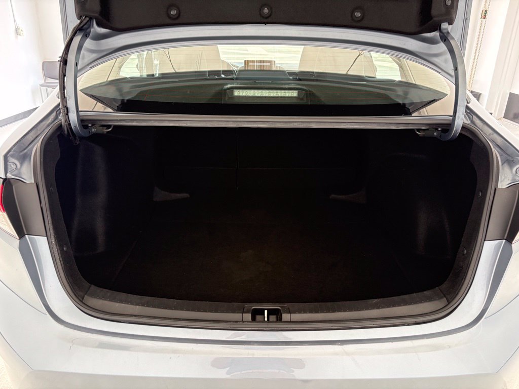Used 2024 Toyota Corolla LE FWD image 35