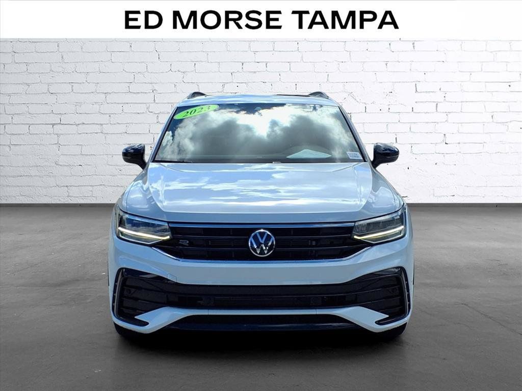 Used 2023 Volkswagen Tiguan SE R-Line FWD image 6