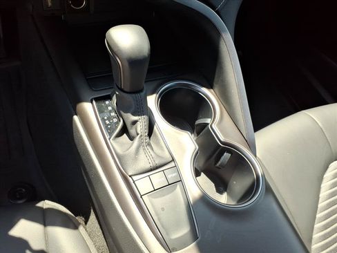 Used 2024 Toyota Camry SE FWD image 24