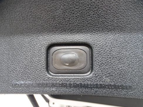 Used 2019 Ford Explorer XLT w/ Equipment Group 202A image 43