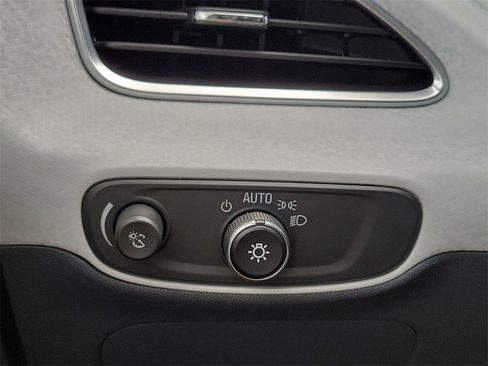 Certified 2017 Chevrolet Bolt Premier w/ Driver Confidence II Package image 18