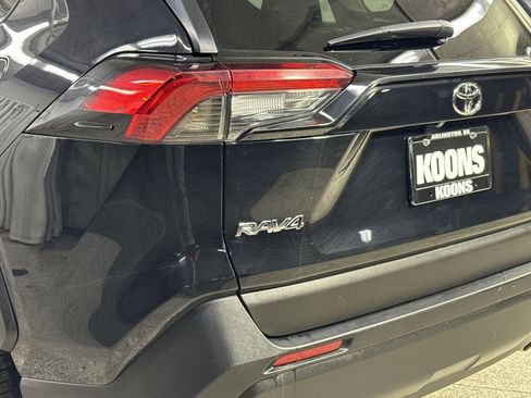 Used 2024 Toyota RAV4 XLE image 28