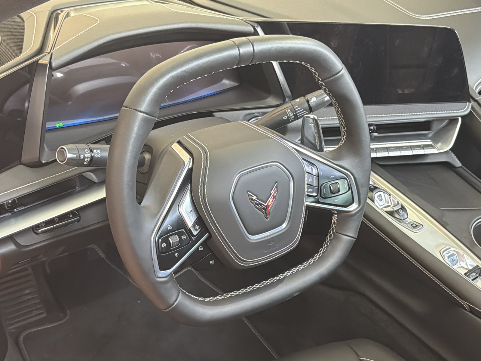 Used 2026 Chevrolet Corvette Stingray Preferred Cpe w/ Battery Protection Package RWD image 14