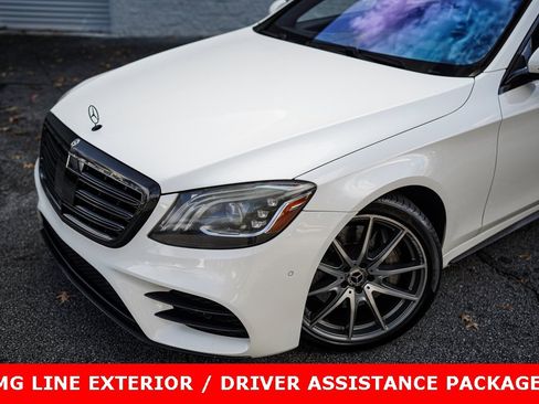 Used 2018 Mercedes-Benz S 560 Sedan w/ AMG Line Exterior image 2
