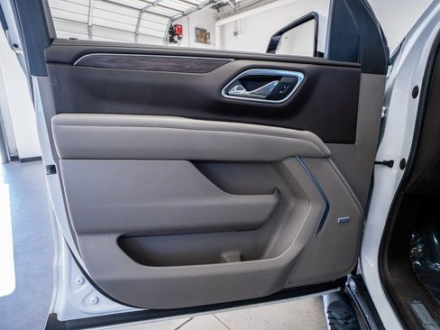 Used 2021 Chevrolet Tahoe Z71 w/ Luxury Package image 30