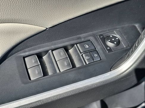 Certified 2022 Toyota RAV4 XLE w/ Convenience Package AWD/4WD image 26