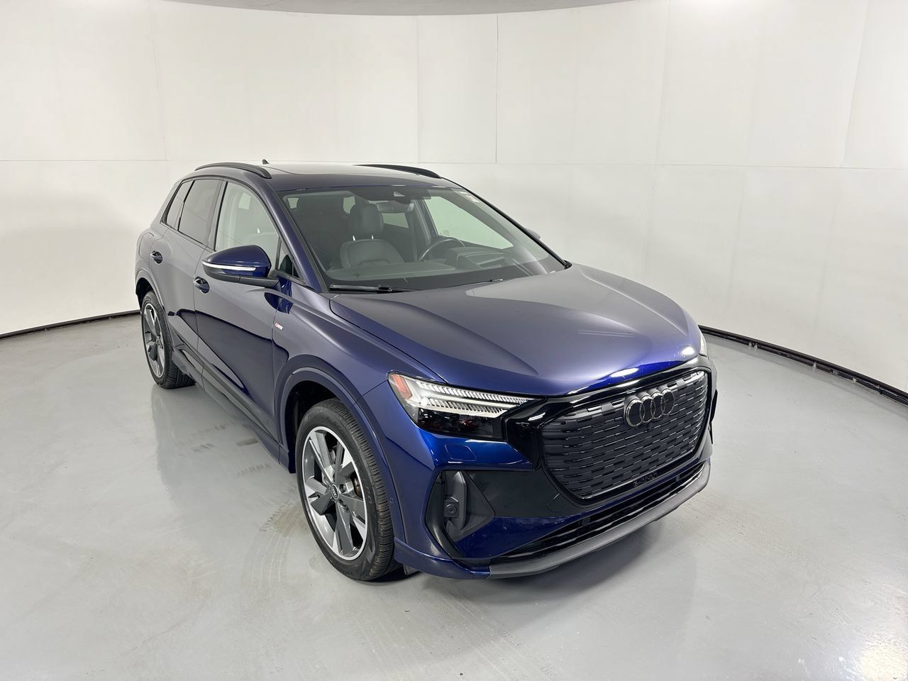 Used 2023 Audi Q4 e-tron Prestige w/ Black Optic Package AWD/4WD image 32