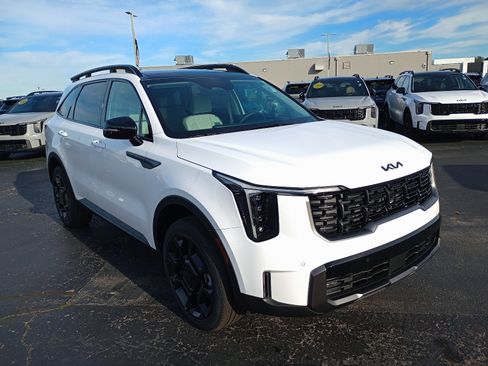 Certified 2025 Kia Sorento X-Line EX image 1