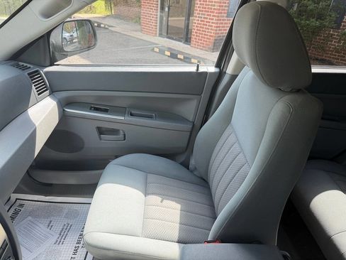 Used 2005 Jeep Grand Cherokee Laredo image 19