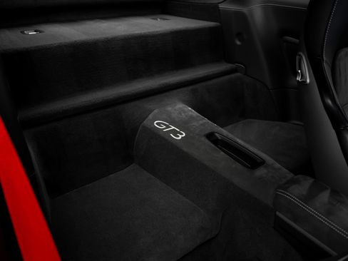 Used 2018 Porsche 911 GT3 RWD image 36