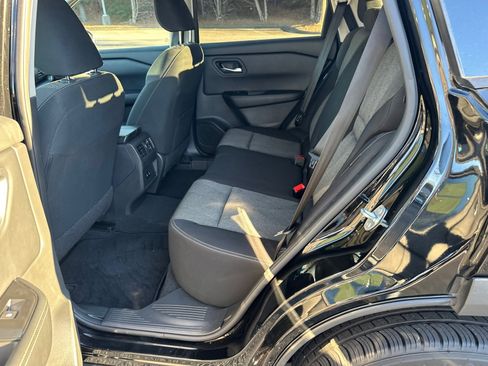 Used 2024 Nissan Rogue SV image 21