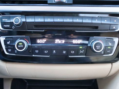 Used 2018 BMW 330i Sedan image 40