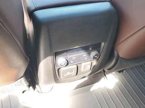 Used 2019 Buick Enclave Avenir image 18