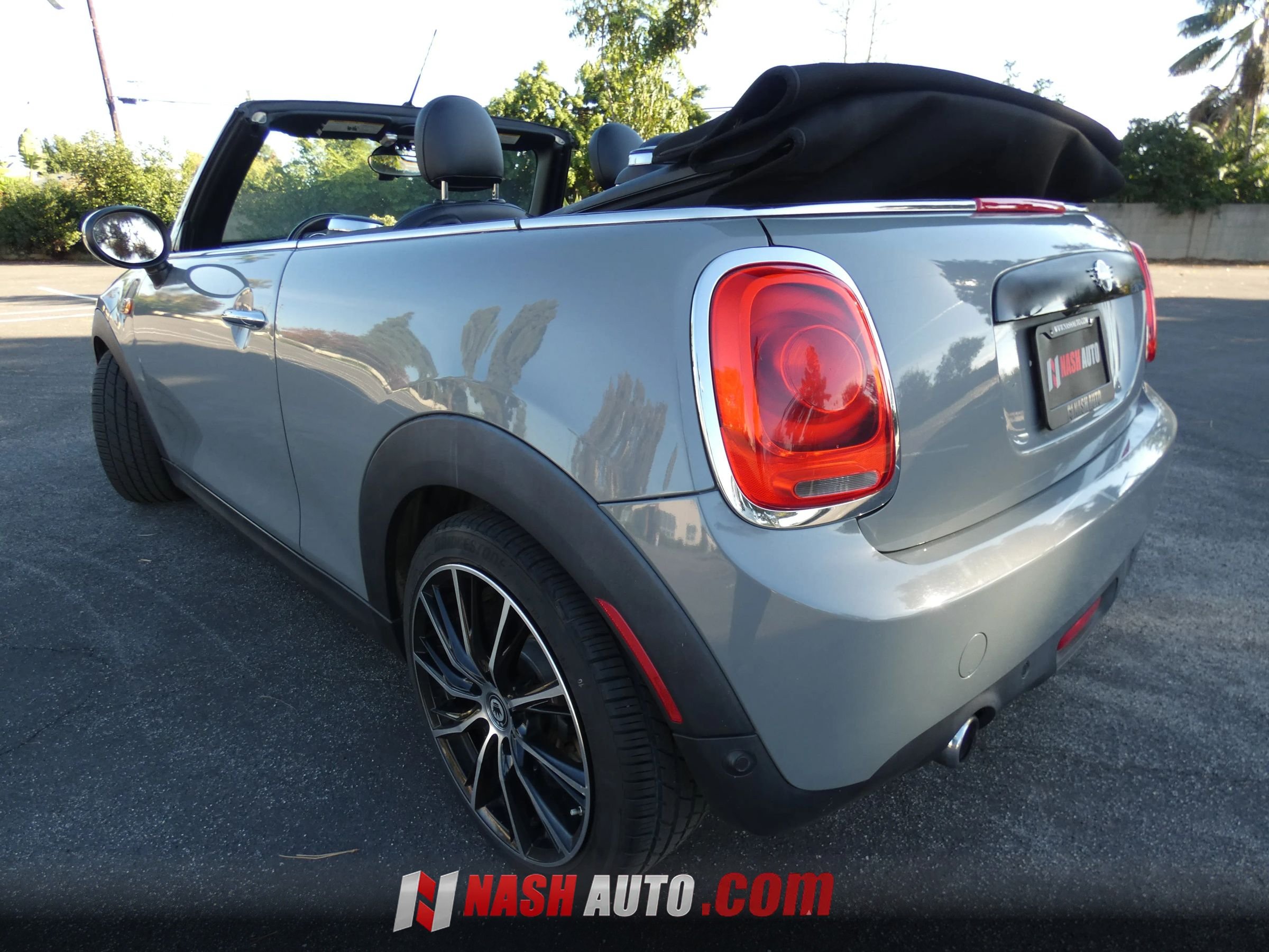 Used 2019 MINI Cooper Convertible FWD image 10