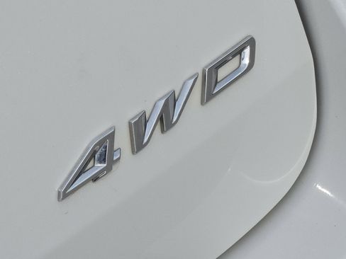 Used 2022 Ford Explorer ST-Line image 12