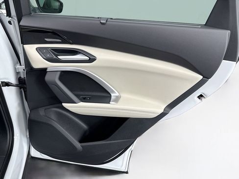 Used 2025 Audi Q5 2.0T Premium Plus w/ Premium Plus image 26