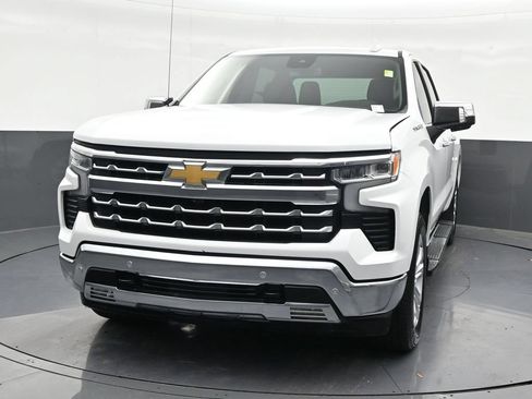 Used 2025 Chevrolet Silverado 1500 LTZ RWD image 9