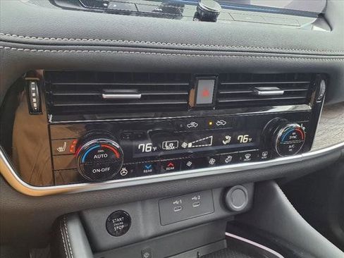 New 2025 Nissan Rogue Platinum w/ Tech Package image 13