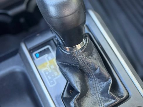 Used 2017 Toyota Tacoma SR5 RWD image 27