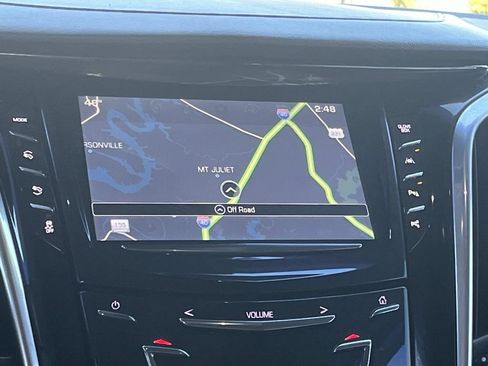 Used 2017 Cadillac Escalade Luxury image 16