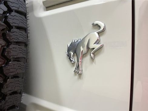 Certified 2025 Ford Bronco Outer Banks w/ Sasquatch Package image 17