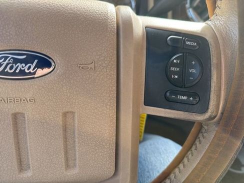 Used 2008 Ford F250 Lariat image 35
