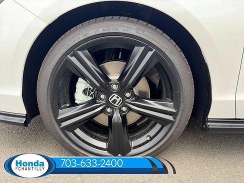 New 2026 Honda Accord Hybrid Sport-L FWD image 33