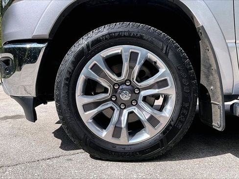 Used 2022 RAM 1500 Limited AWD/4WD image 32