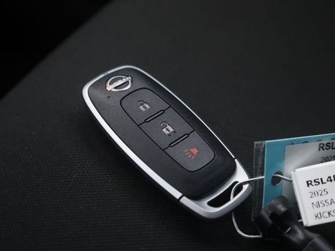 Certified 2025 Nissan Kicks Play S FWD image 21