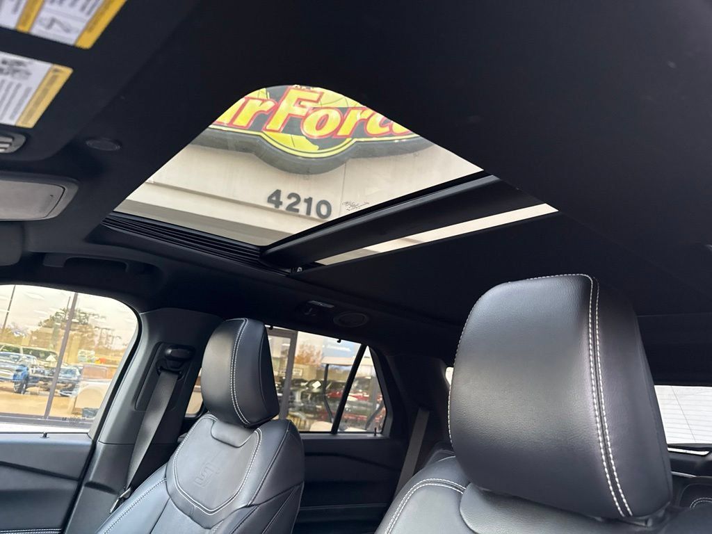 Used 2023 Ford Explorer ST w/ Equipment Group 401A AWD/4WD image 23