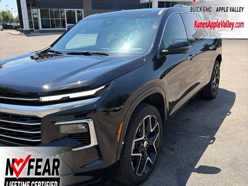 Used 2026 Chevrolet Traverse High Country w/ LPO, Floor Liner Package AWD/4WD image 1