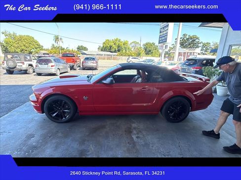 Used 2009 Ford Mustang GT Premium RWD image 2