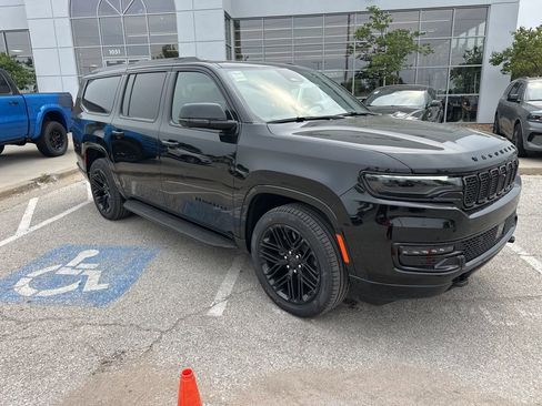 New 2025 Jeep Wagoneer L Series II w/ Convenience Group I image 42