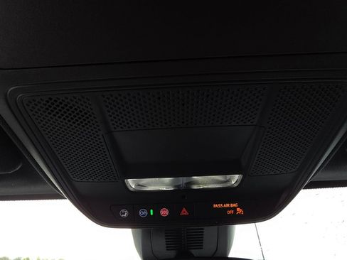 New 2026 Chevrolet Equinox LT w/ Convenience Package II FWD image 24