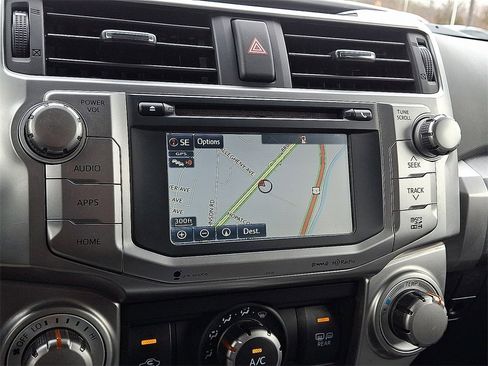 Used 2017 Toyota 4Runner SR5 image 11