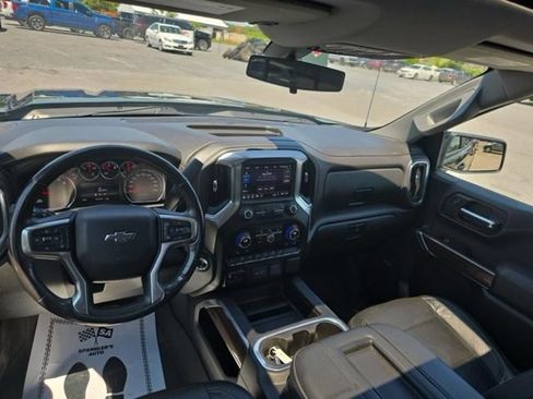 Used 2019 Chevrolet Silverado 1500 LT Trail Boss AWD/4WD image 8