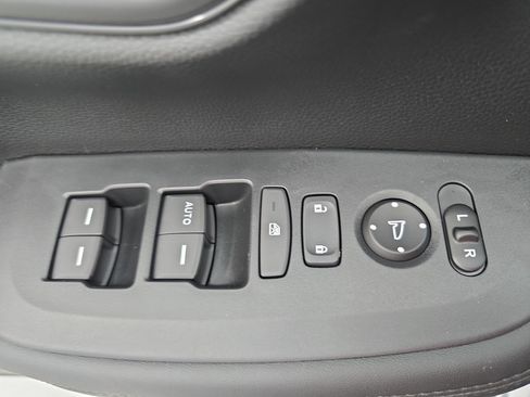 New 2026 Honda HR-V LX image 27