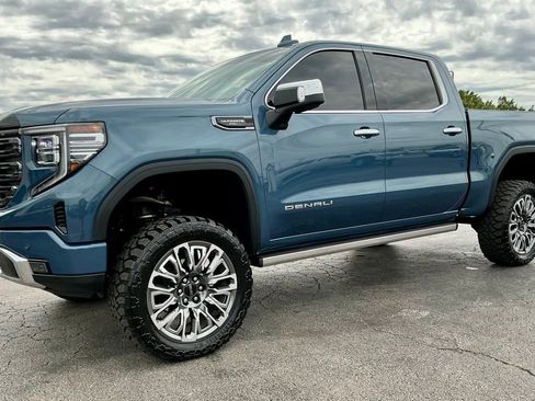 Used 2025 GMC Sierra 1500 Denali Ultimate AWD/4WD image 6