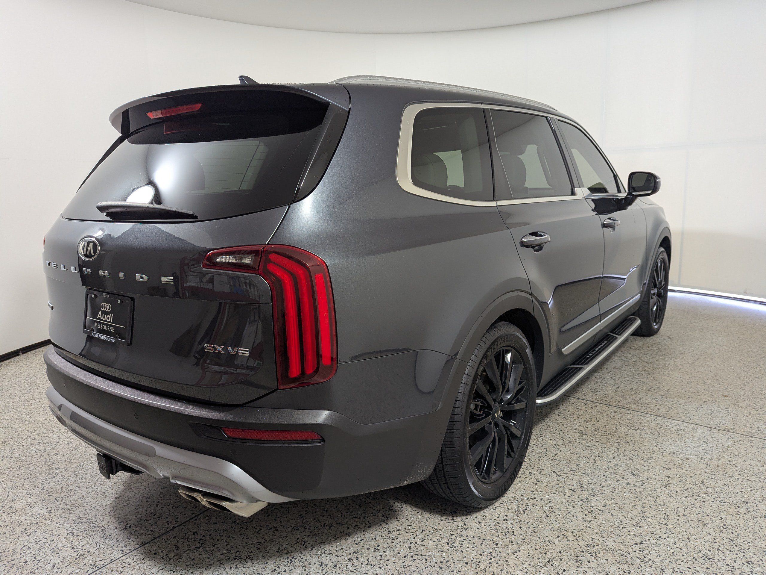 Used 2020 Kia Telluride SX w/ SX Prestige Package AWD/4WD image 7