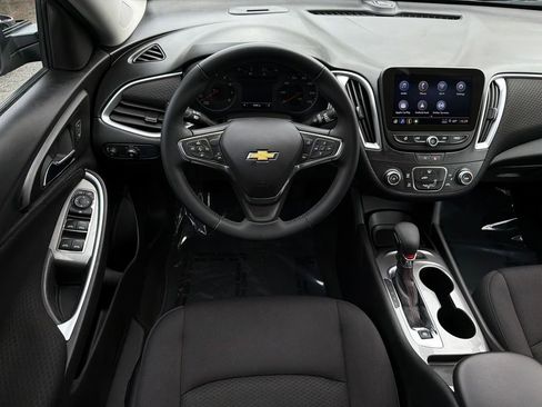 Used 2024 Chevrolet Malibu RS image 16