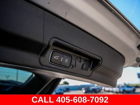 Used 2021 Ford Explorer XLT w/ Equipment Group 202A AWD/4WD image 14