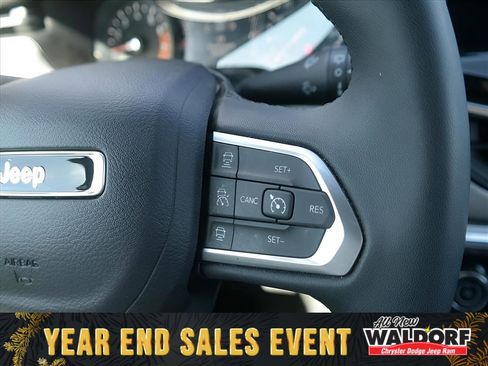 Used 2024 Jeep Compass Limited image 15