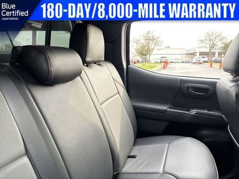 Used 2019 Toyota Tacoma TRD Off-Road image 17