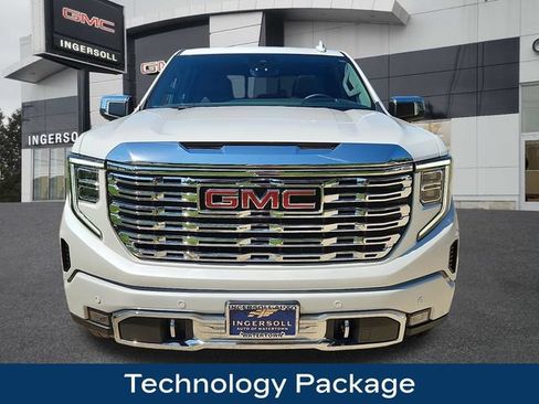 Used 2024 GMC Sierra 1500 Denali w/ Technology Package AWD/4WD image 2