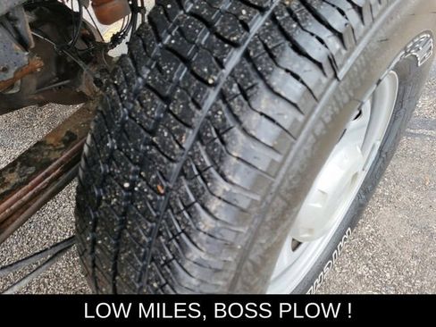 Used 2017 Ford F250 XL w/ Snow Plow Prep Package image 11