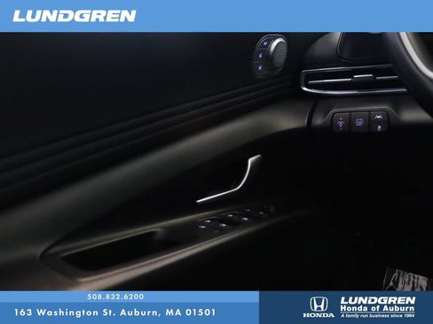 Used 2023 Hyundai Elantra Limited w/ Cargo Package FWD image 30