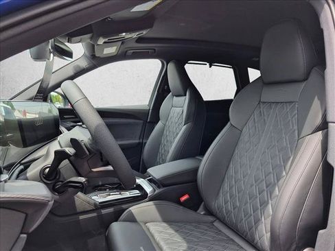 New 2026 Audi SQ5 Prestige AWD/4WD image 4