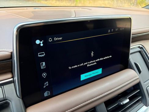 Used 2024 Chevrolet Suburban High Country w/ Advanced Technology Package image 24