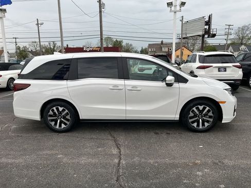 New 2026 Honda Odyssey EX-L image 11