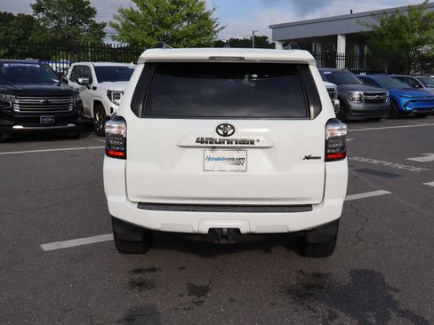 Used 2019 Toyota 4Runner SR5 Premium AWD/4WD image 9